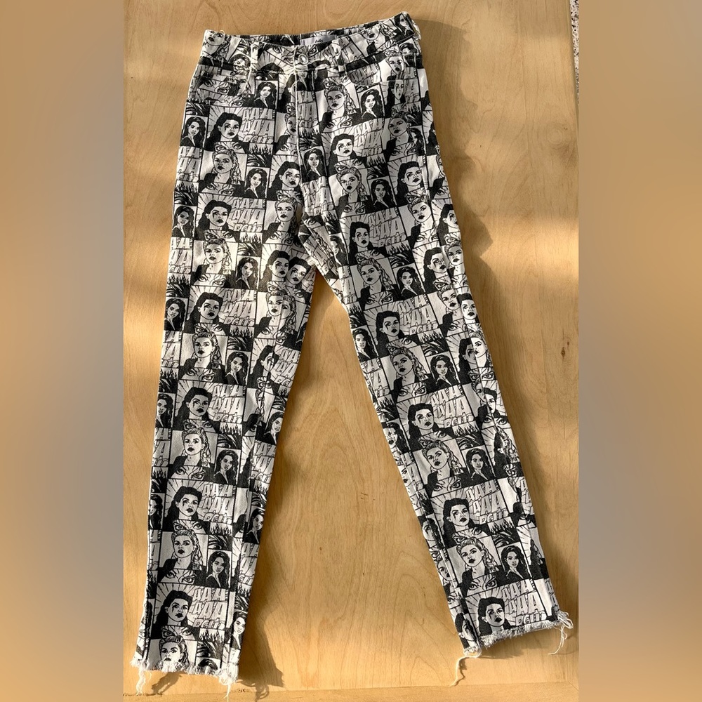 Adika Jeans